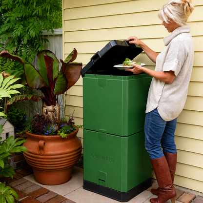 ORBILIMITED Hot Composter in Green with Leachate Hose 200L